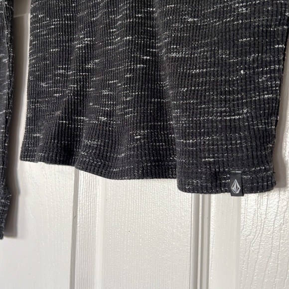 VOLCOM Women’s Waffle Knit Long-Sleeved Shirt, Size Small - Picture 4 of 8